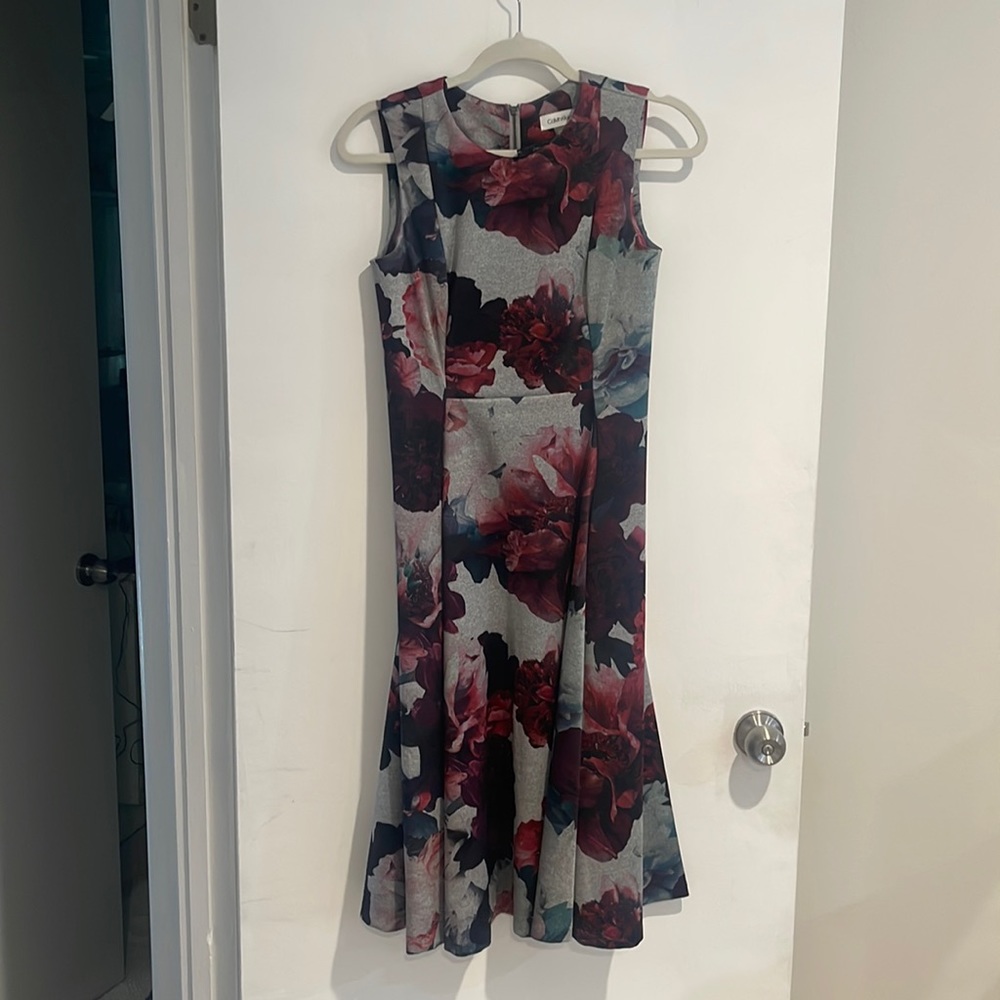 BNWOT Calvin Klein gray floral midi dress